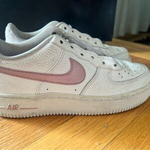 Nike Air Force 1 White and Pink Sneakers